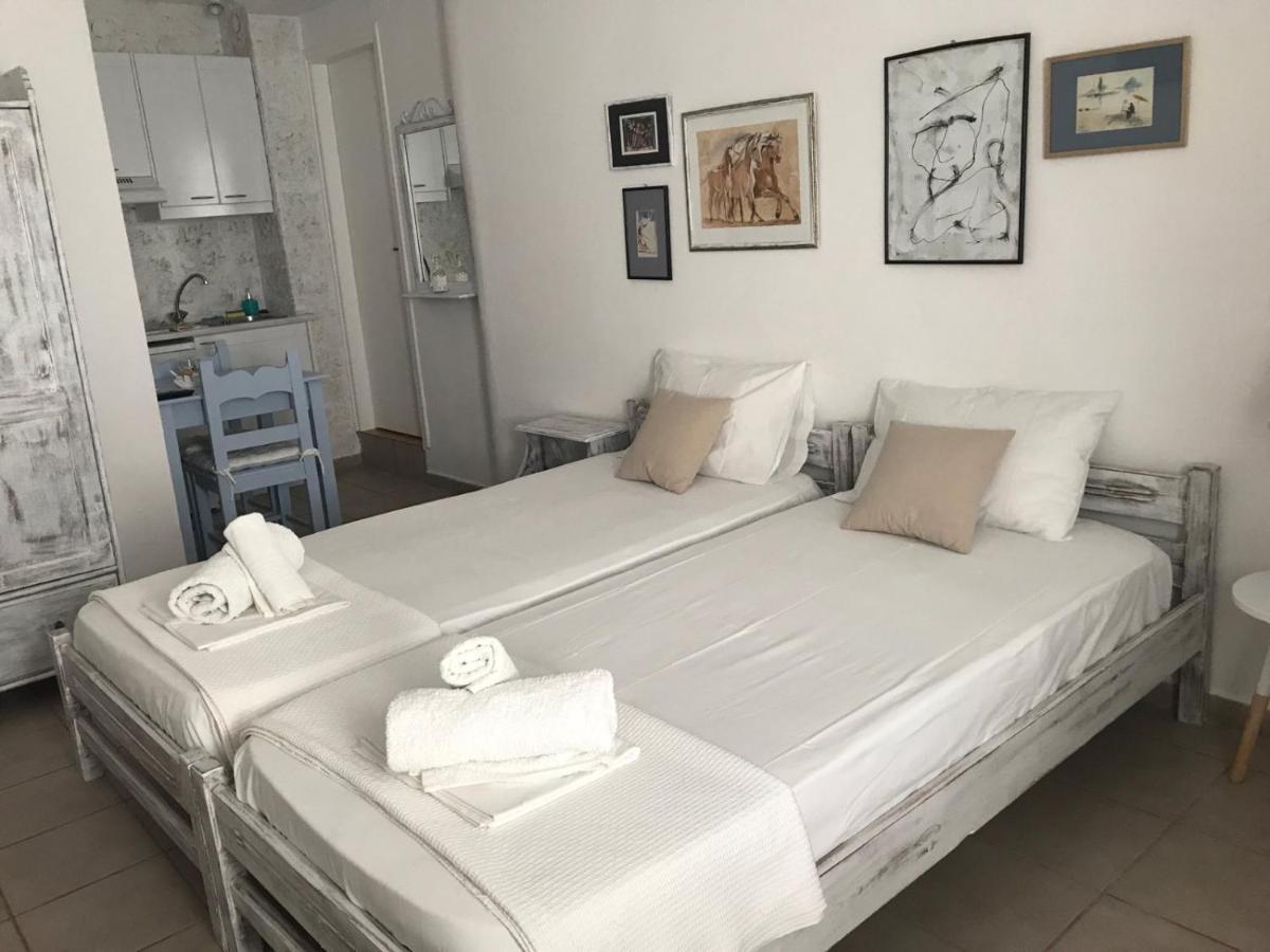 Morpheus Rooms Кіні Екстер'єр фото