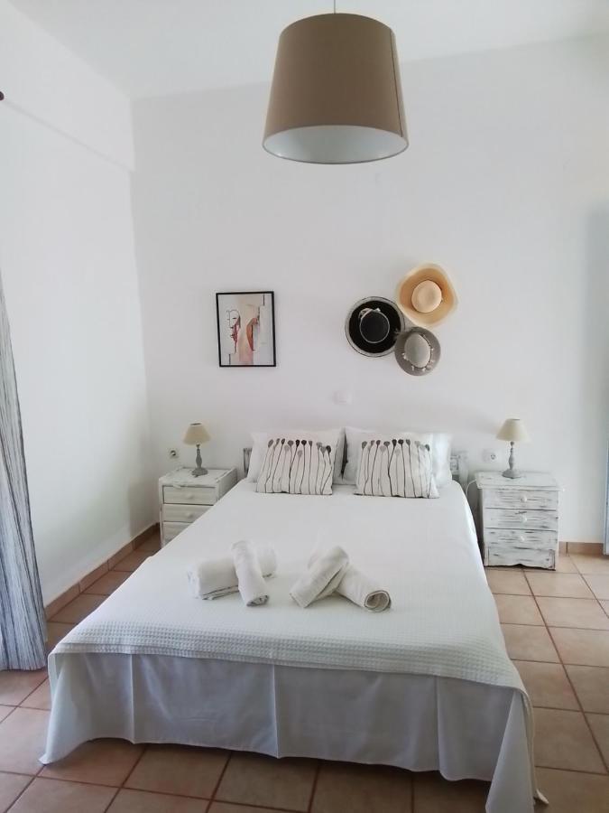 Morpheus Rooms Кіні Екстер'єр фото