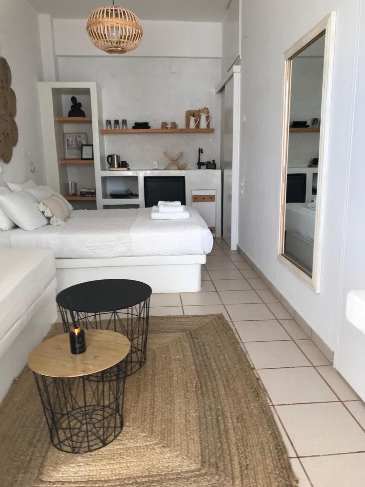 Morpheus Rooms Кіні Екстер'єр фото